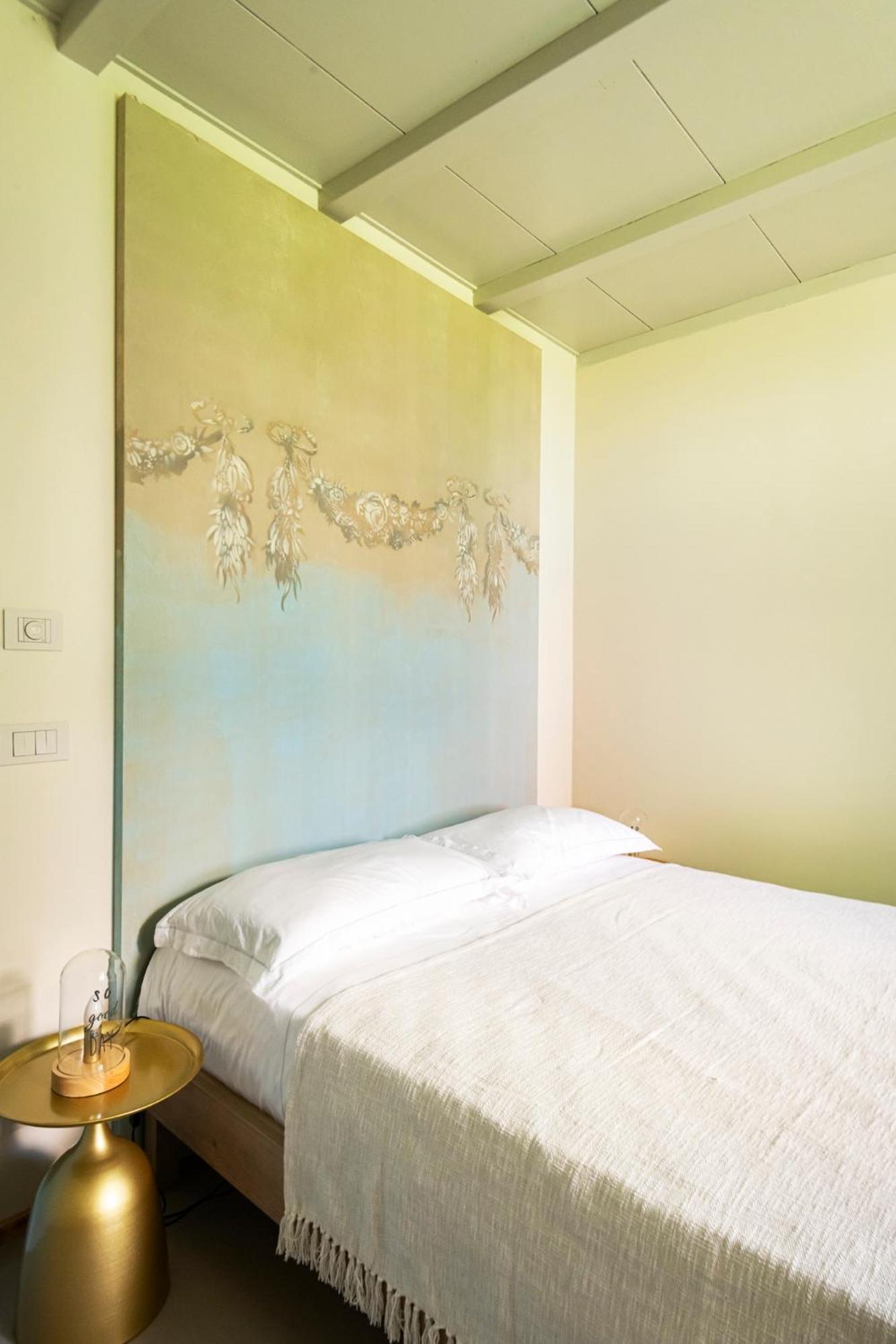 Asilo In Barolo Hotel Bagian luar foto